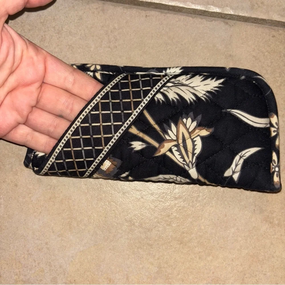 Vera Bradley x Crabtree & Evelyn Rare Retired Exclusive Quilted Floral Eyeglass